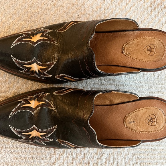 Ariat black Manzanita mules size 7 - Picture 4 of 6